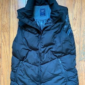 Women’s black vest Primaloft